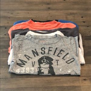 4 long sleeve boys tees in size 3-4